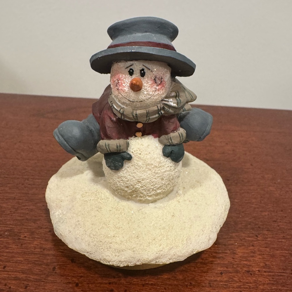 🌷Henton Crazy Mountain - Snowman on Snowball Candle Topper Figure
